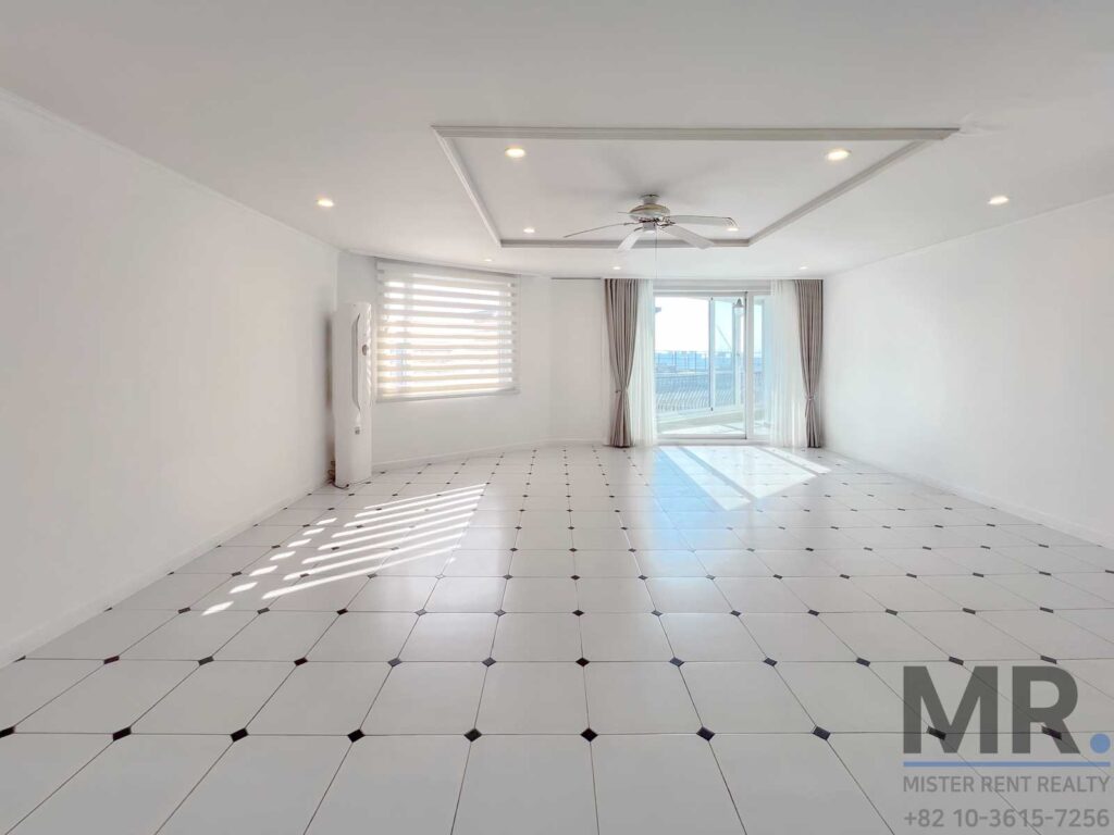 Itaewon-3BR-Villa-For-Rental-Renovated-1 (1)