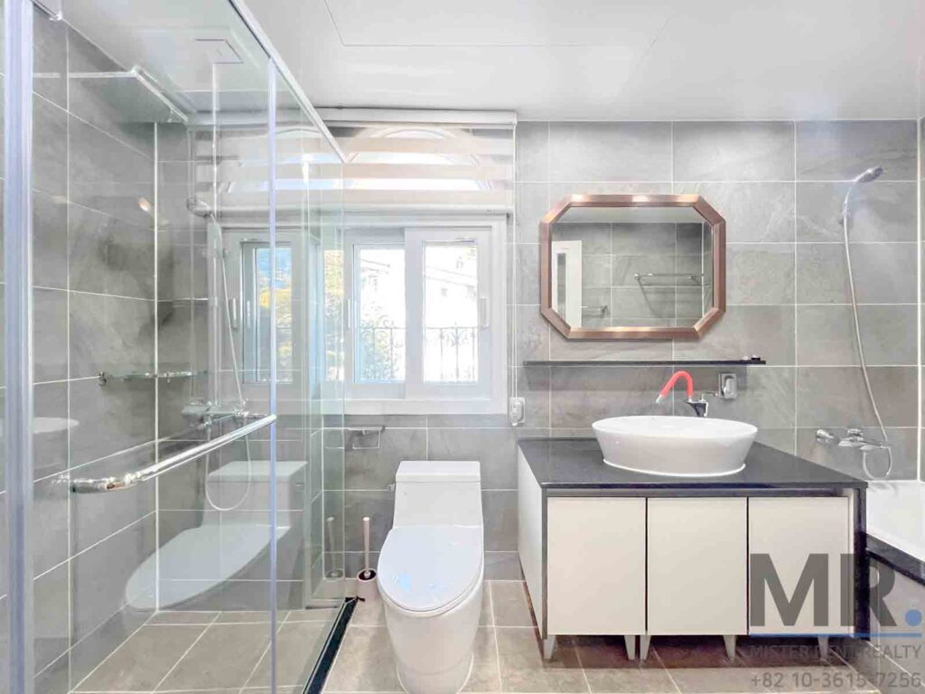 Itaewon-3BR-Villa-For-Rental-Renovated-1 (13)