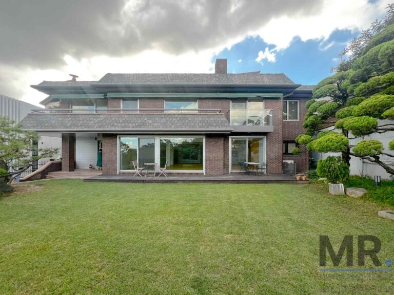 Seogbuk-4BR-SingleHouse-Renovated-24