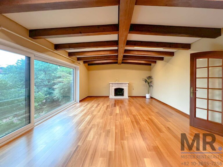 Seongbuk-5BR-SingleHouse-Stunning Garden-(H+)-3