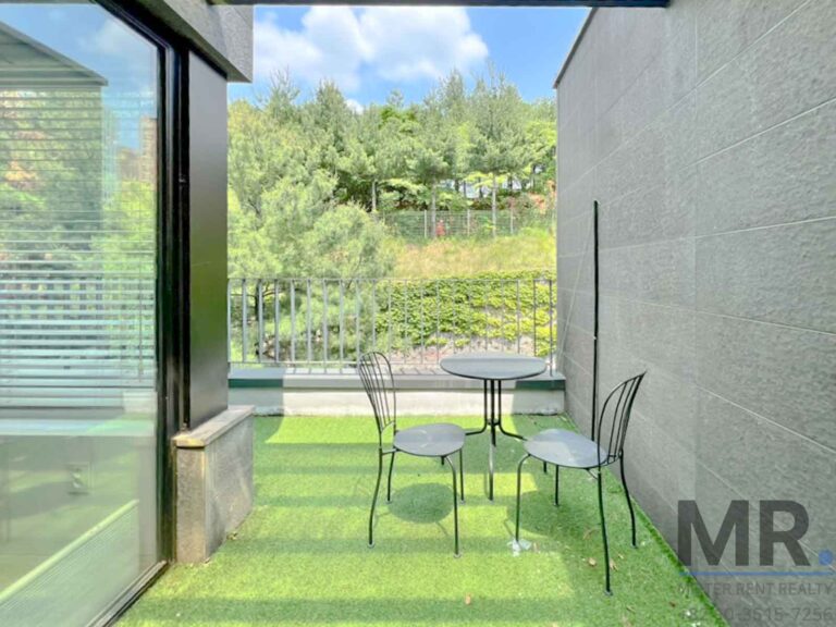 Seoul-3BR-Rental-Villa-ModernDesign-Rooftop-Garden-12