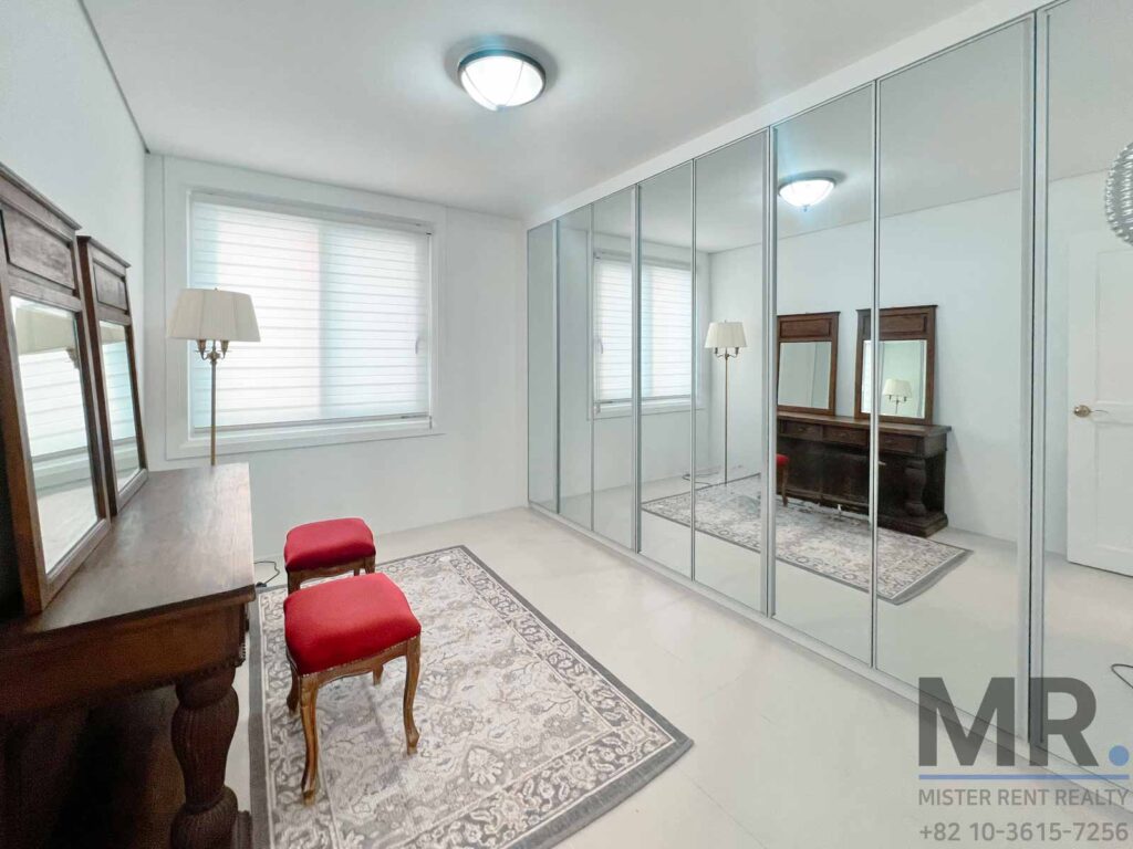 UNVillage-Rent-2BR-Villa-Modern-Rooftop-Terrace-7629 (15)