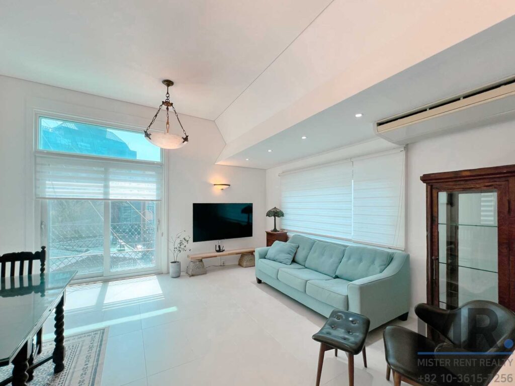 UNVillage-Rent-2BR-Villa-Modern-Rooftop-Terrace-7629 (18)