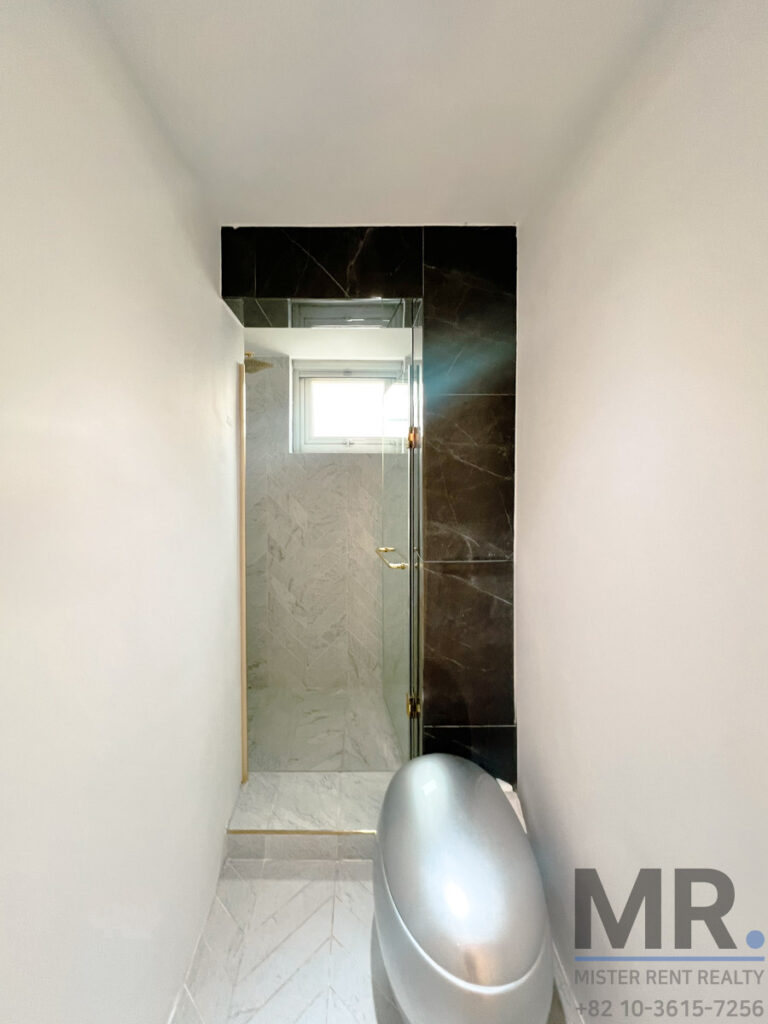 UNVillage-Rent-2BR-Villa-Modern-Rooftop-Terrace-7629 (8)