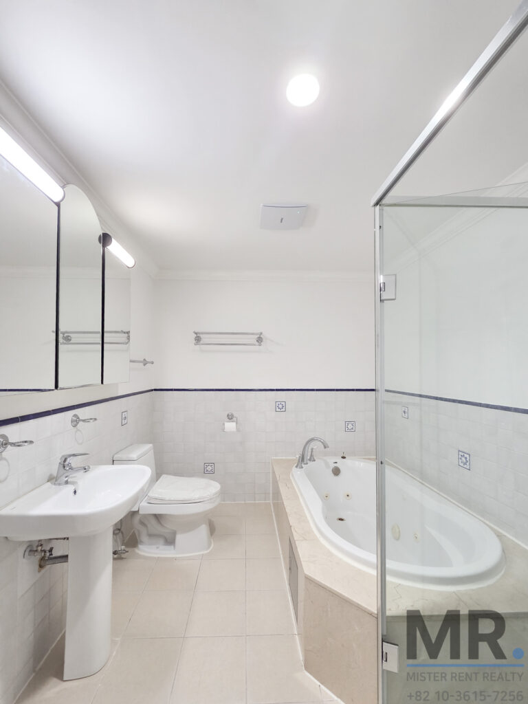 Hannam-3BR-Low-Rise-Villa-Rental-Private-Garden_06