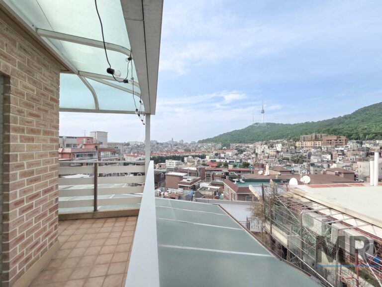 Itaewon-2BR-Villa-Rental-Renovated-NamsanView_05