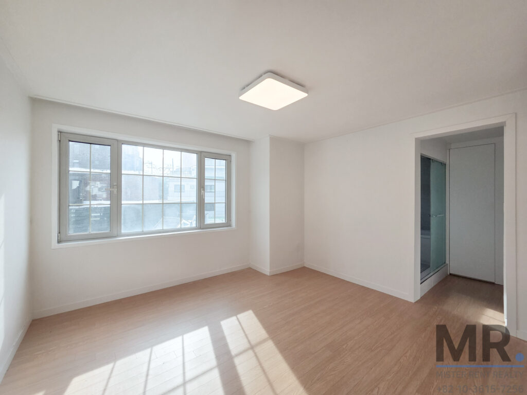 Itaewon-2BR-Villa-Rental-Renovated-NamsanView_06