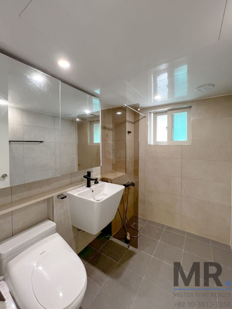 Itaewon-3BR-Rental-Villa-Renovated-03