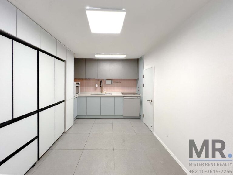 Itaewon-3BR-Rental-Villa-Renovated-11