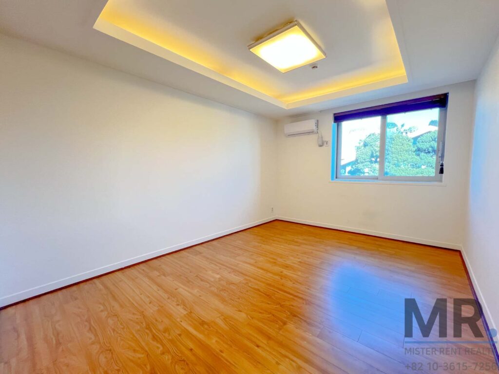 Itaewon-4BR-Rental-Villa-Good-View-11