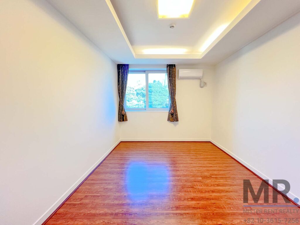 Itaewon-4BR-Rental-Villa-Good-View-13
