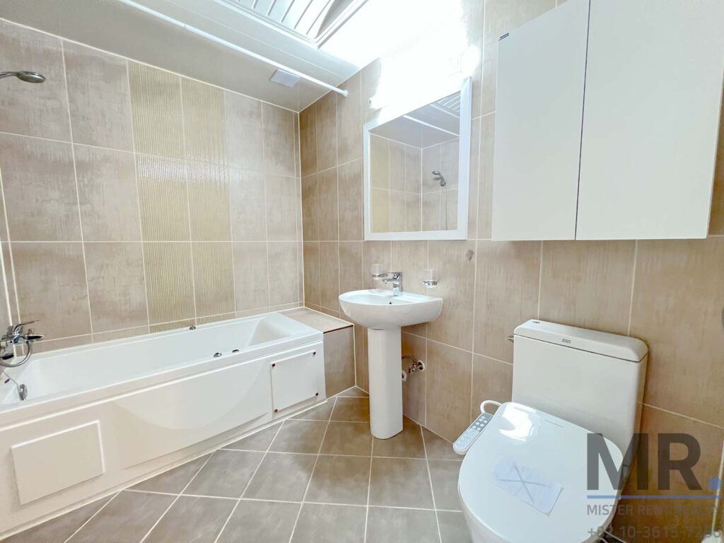 Itaewon-4BR-Rental-Villa-Good-View-18