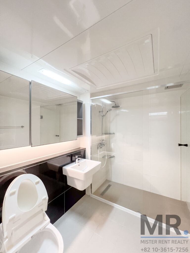 Seorae-Rent-4BR-Modern-Spacious_01