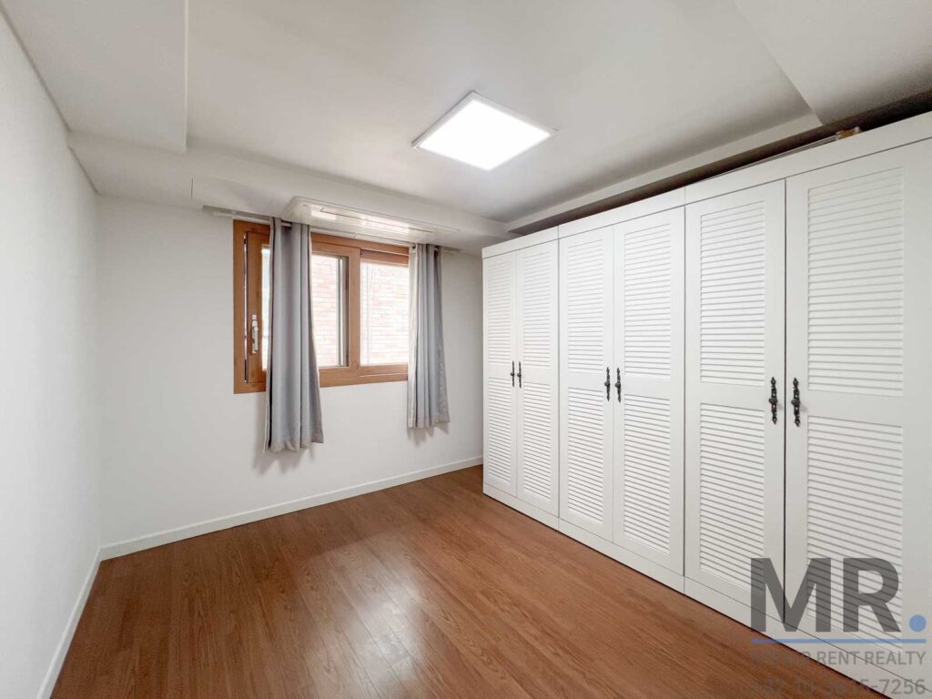 Seorae-Rent-4BR-Modern-Spacious_06