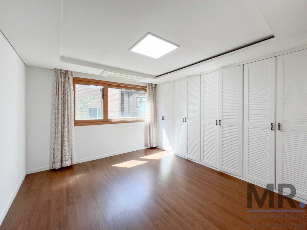 Seorae-Rent-4BR-Modern-Spacious_11