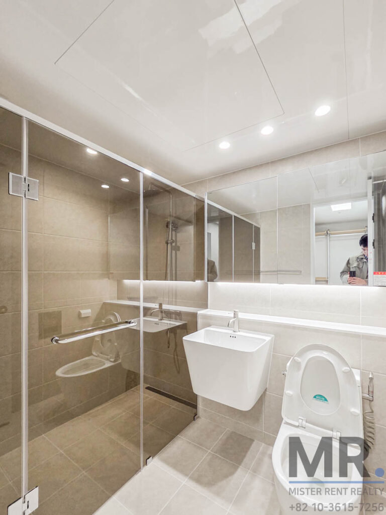 Seoul-Station-Apartment-3BR-Rental-Renovated-Goodview-093610