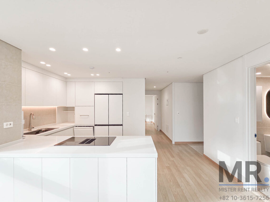 Seoul-Station-Apartment-3BR-Rental-Renovated-Goodview-093754